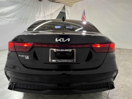 2022 Kia Forte FE