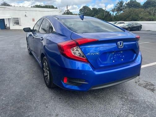 2018 Honda Civic EX