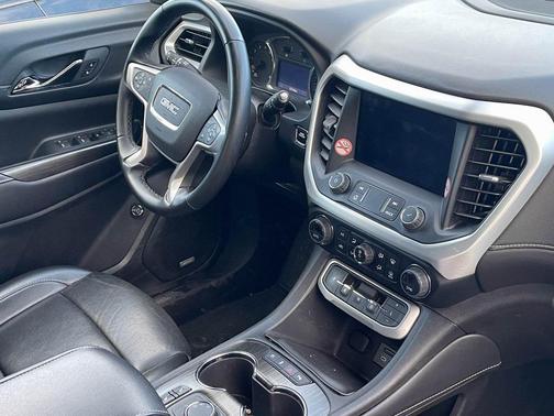 2023 GMC Acadia FWD SLT