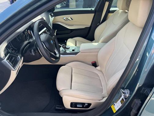 2020 BMW 330 330i