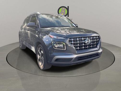 2023 Hyundai VENUE SEL
