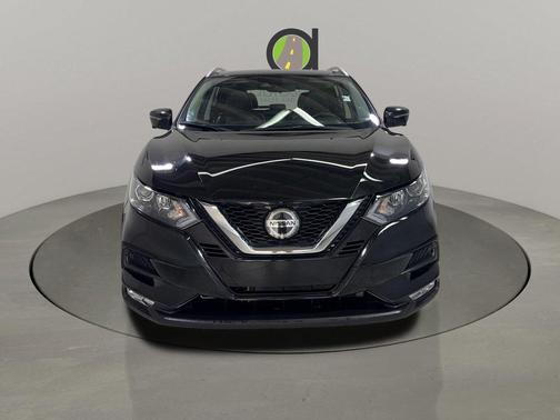 2022 Nissan Rogue Sport SV