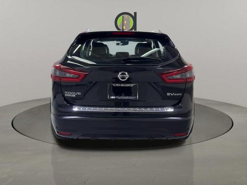 2022 Nissan Rogue Sport SV