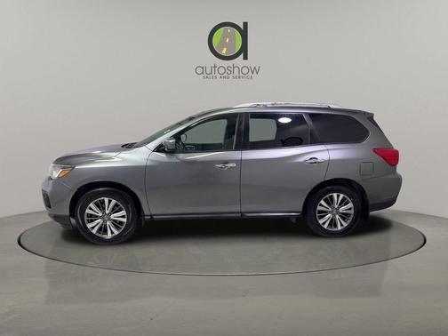 2018 Nissan Pathfinder S