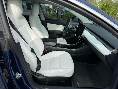2019 Tesla Model 3 Mid Range