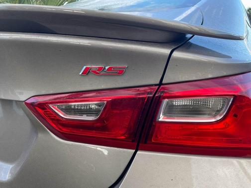 2022 Chevrolet Malibu FWD RS
