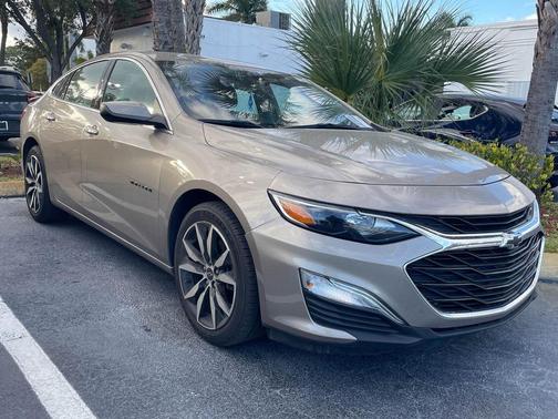 2022 Chevrolet Malibu FWD RS