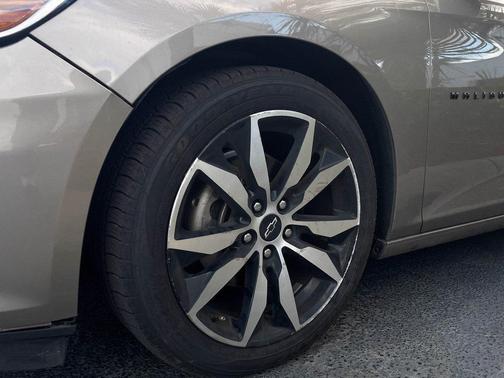 2022 Chevrolet Malibu FWD RS