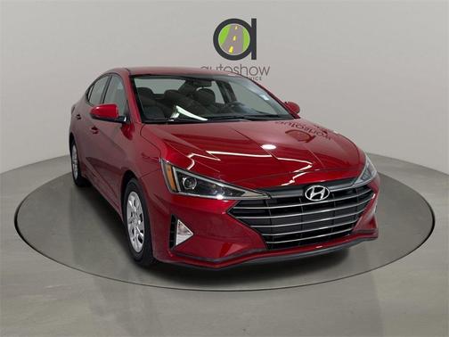 2020 Hyundai ELANTRA SE