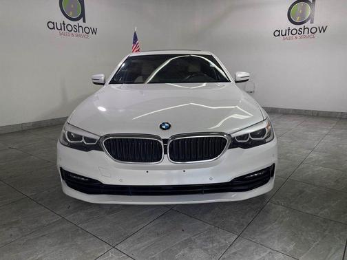 2017 BMW 530 530i