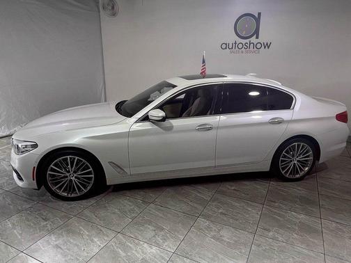2017 BMW 530 530i
