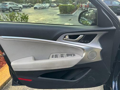 2020 Genesis G70 3.3T RWD