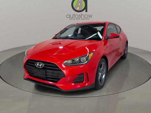 2019 Hyundai Veloster 2