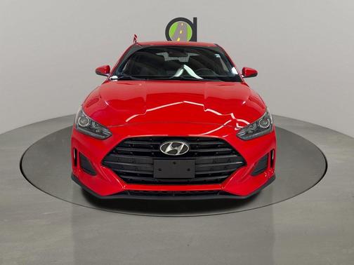 2019 Hyundai Veloster 2