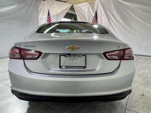 2020 Chevrolet Malibu FWD LT