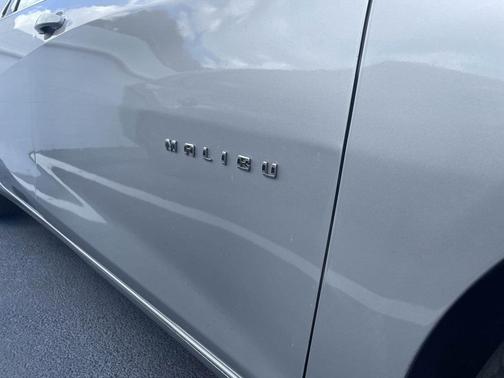 2020 Chevrolet Malibu FWD LT