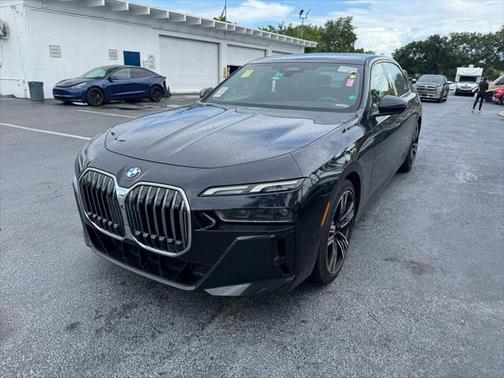 2023 BMW 740 i