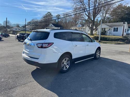 2017 Chevrolet Traverse 2LT