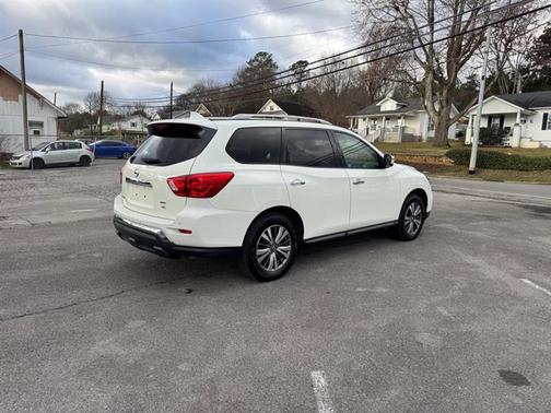 2020 Nissan Pathfinder SL 4WD