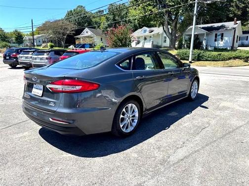 2020 Ford Fusion Hybrid SE