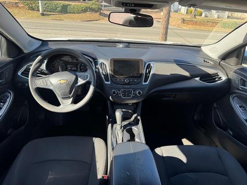 2020 Chevrolet Malibu FWD LT