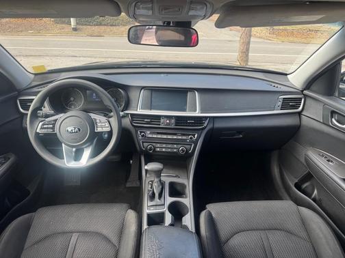 2020 Kia Optima LX