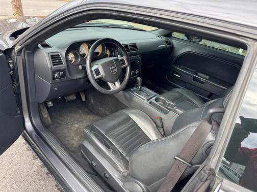 2013 Dodge Challenger SXT