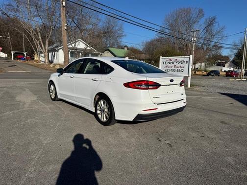 2020 Ford Fusion Hybrid SE