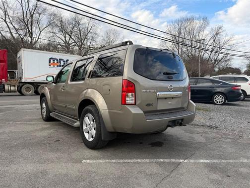 2009 Nissan Pathfinder SE