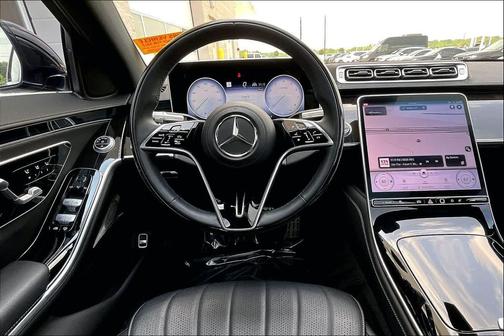 Obsidian Black 2022 Mercedes-Benz S-Class 4MATIC