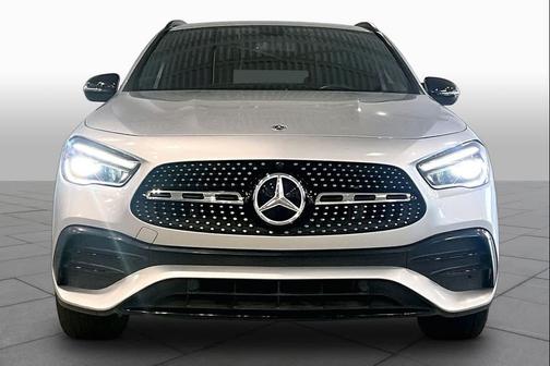 Iridium Silver Metallic 2023 Mercedes-Benz GLA 250 4MATIC