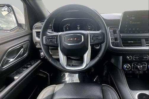 White Frost Tricoat 2024 GMC Yukon SLT