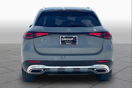 MANUFAKTUR Alpine Grey 2025 Mercedes-Benz GLC 300 4MATIC