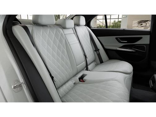 MANUFAKTUR Moonlight White Metallic 2026 Mercedes-Benz E-Class 4MATIC
