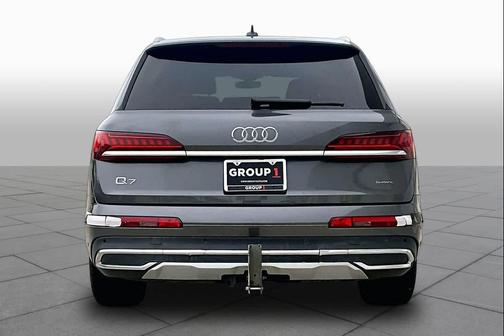 Samurai Gray Metallic 2020 Audi Q7 55 Premium Plus