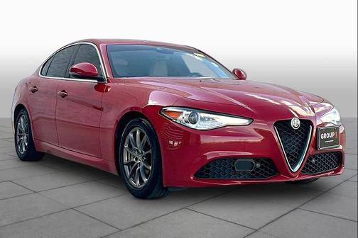 Alfa Rosso 2020 Alfa Romeo Giulia Base
