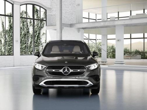 Graphite Grey Metallic 2026 Mercedes-Benz GLC 300 Base
