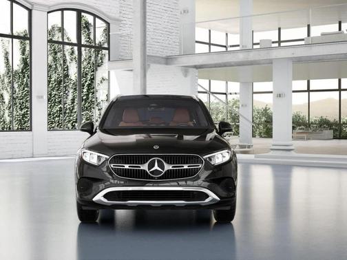 Obsidian Black Metallic 2026 Mercedes-Benz GLC 300 Base