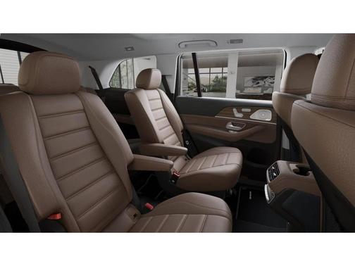 MANUFAKTUR Ireland Mid Green Metallic 2026 Mercedes-Benz GLS 450 4MATIC