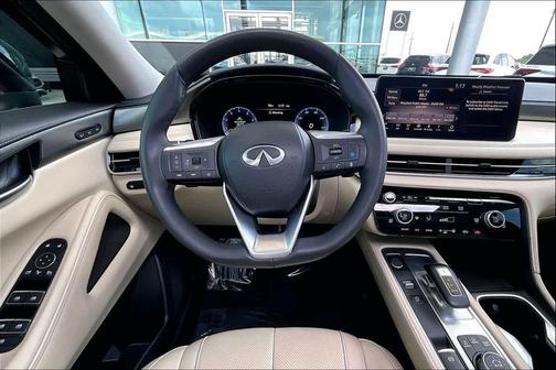 Deep Bordeaux 2024 INFINITI QX60 Luxe