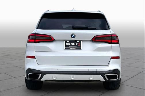 Mineral White Metallic 2019 BMW X5 xDrive50i