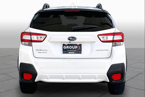 Crystal White Pearl 2019 Subaru Crosstrek 2.0i Premium