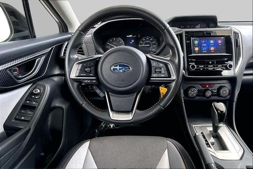 Crystal White Pearl 2019 Subaru Crosstrek 2.0i Premium