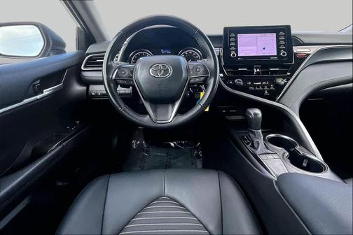 Celestial Silver Metallic 2024 Toyota Camry SE