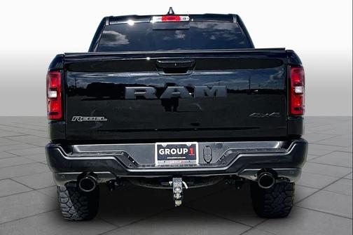 Diamond Black Crystal Pearlcoat 2025 RAM 1500 Rebel