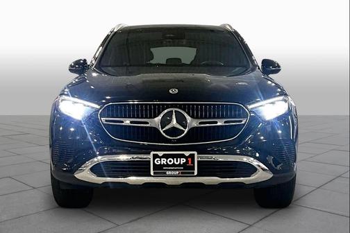 black 2024 Mercedes-Benz GLC 300 Base