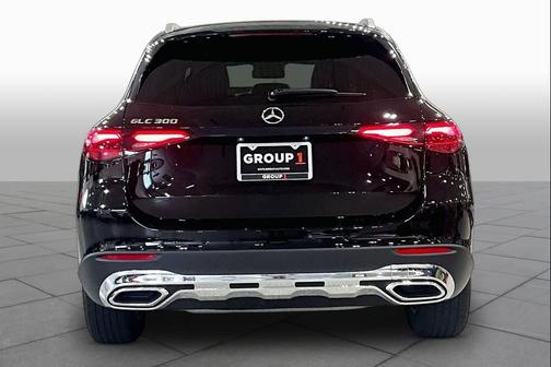black 2024 Mercedes-Benz GLC 300 Base