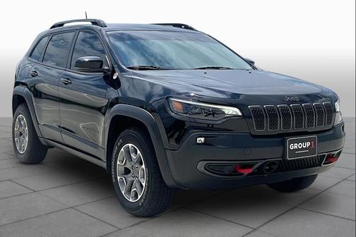 Diamond Black Crystal Pearlcoat 2022 Jeep Cherokee Trailhawk