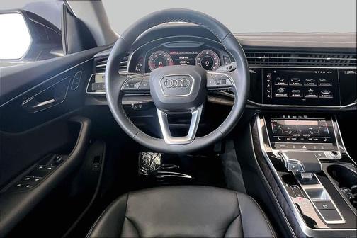 Mythos Black Metallic 2023 Audi Q8 55 Premium