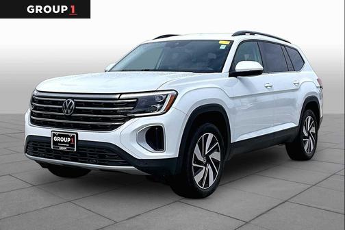 Pure White 2024 Volkswagen Atlas 2.0T SE w/Technology